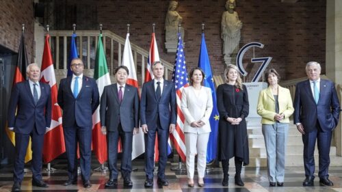  Οι ΥΠΕΞ της G7 απαιτούν βαρύτερες κυρώσεις στη Βόρεια Κορέα